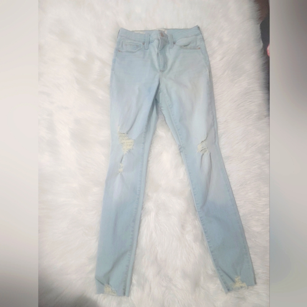 Light Blue Distressed Women's Jeans Universal Thread